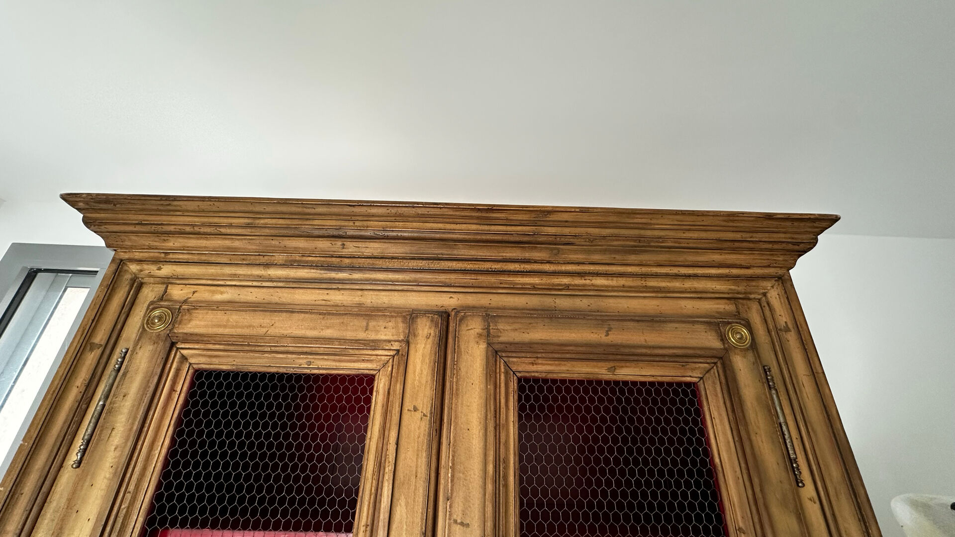 Moissonnier Greek Style Wardrobe