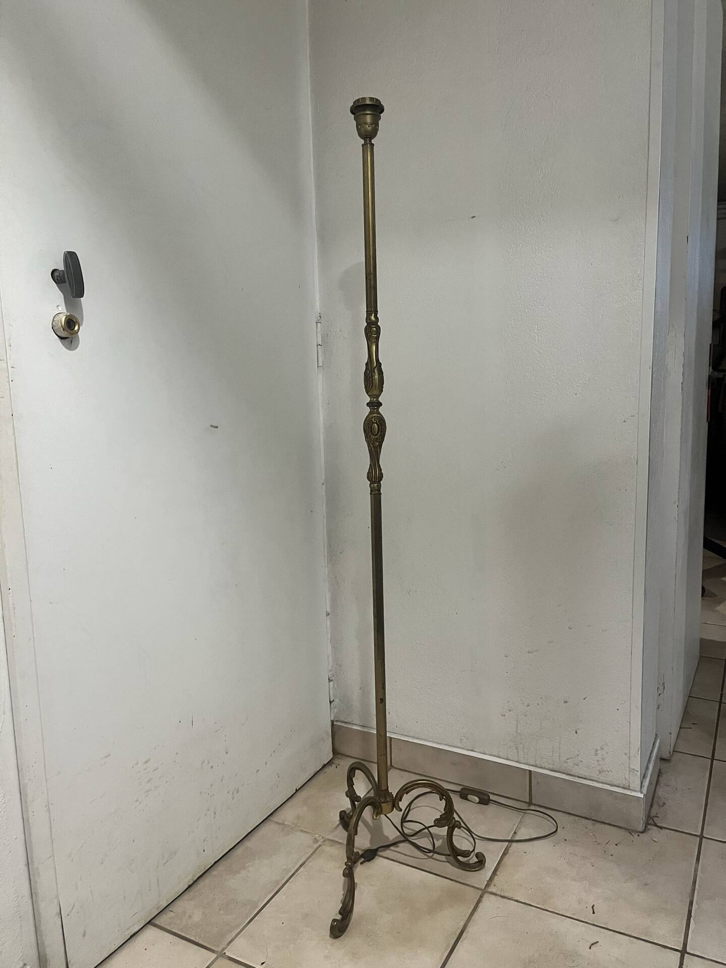 Vintage floor lamp in brass / bronze - Classic style / Lo