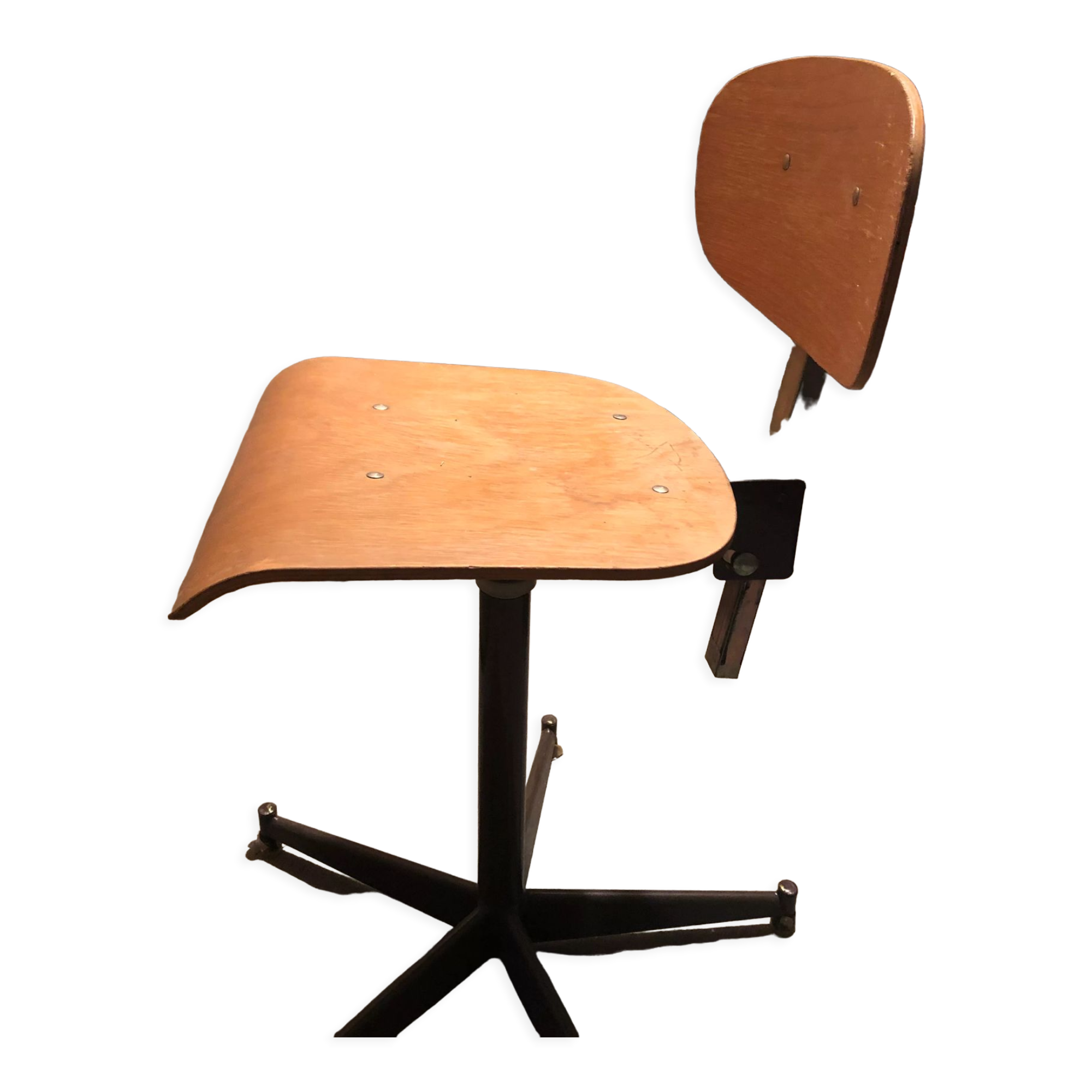 Adjustable workshop chair