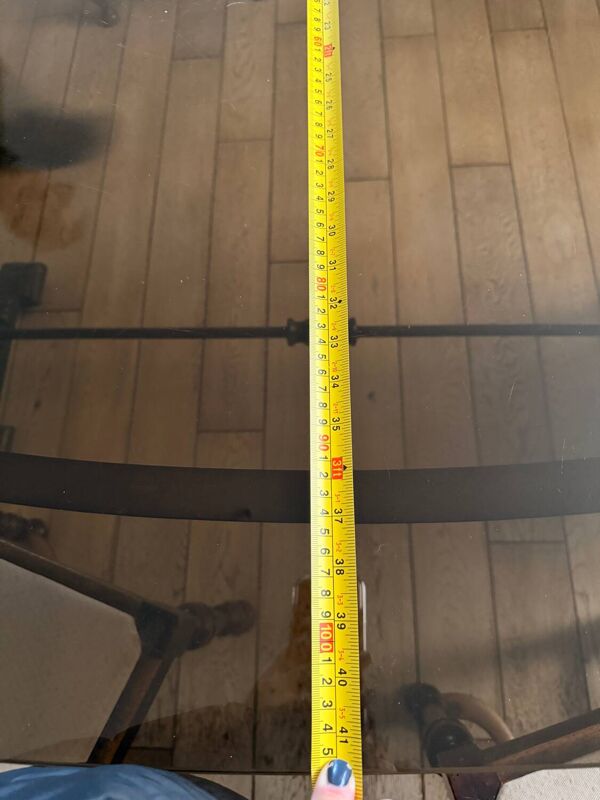 Grande table de salle à manger ancienne en fer forgé et verre fumé,