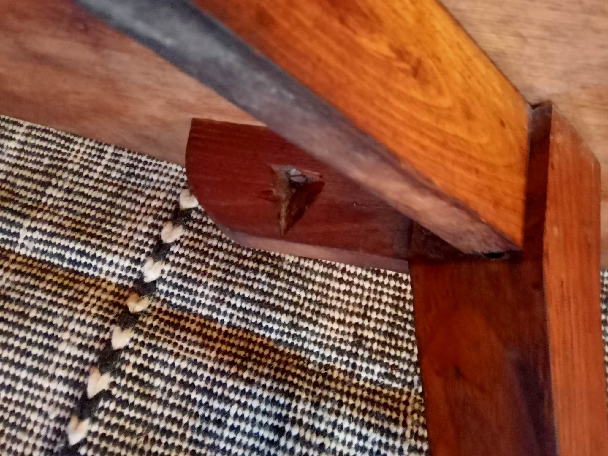 Tripod bean coffee table