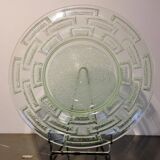 Circular dish signed Daum Nancy in molded glass with frosted geometric decoration, 20th century