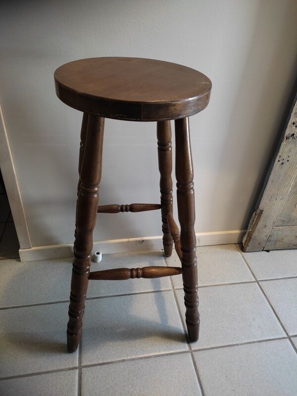 Patinated wooden bar top stool round seat