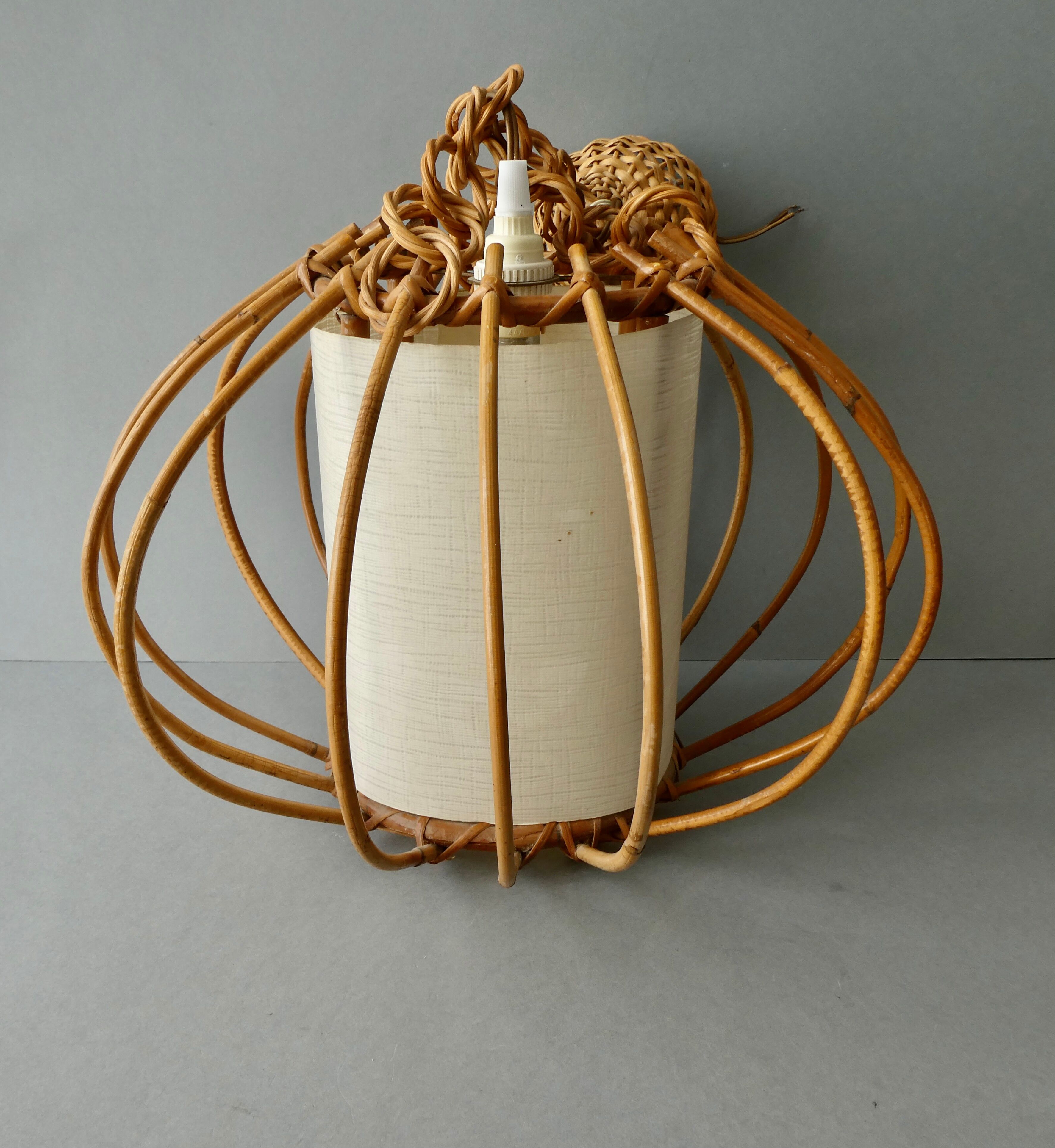 Rattan suspension from the 60s