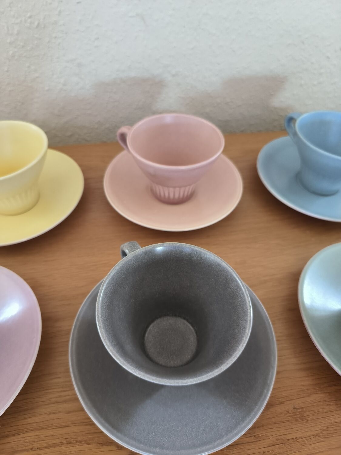 Tasses café tons pastels