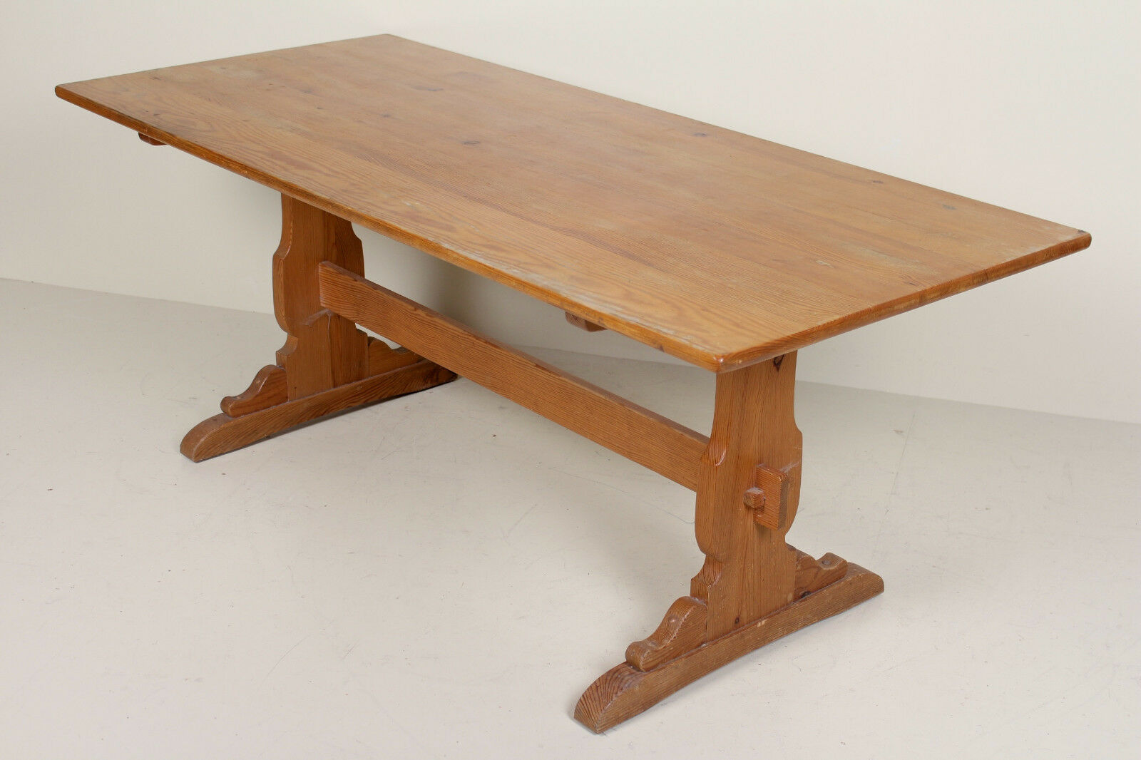 Table de salle à manger et 5 chaises vintage Ercol