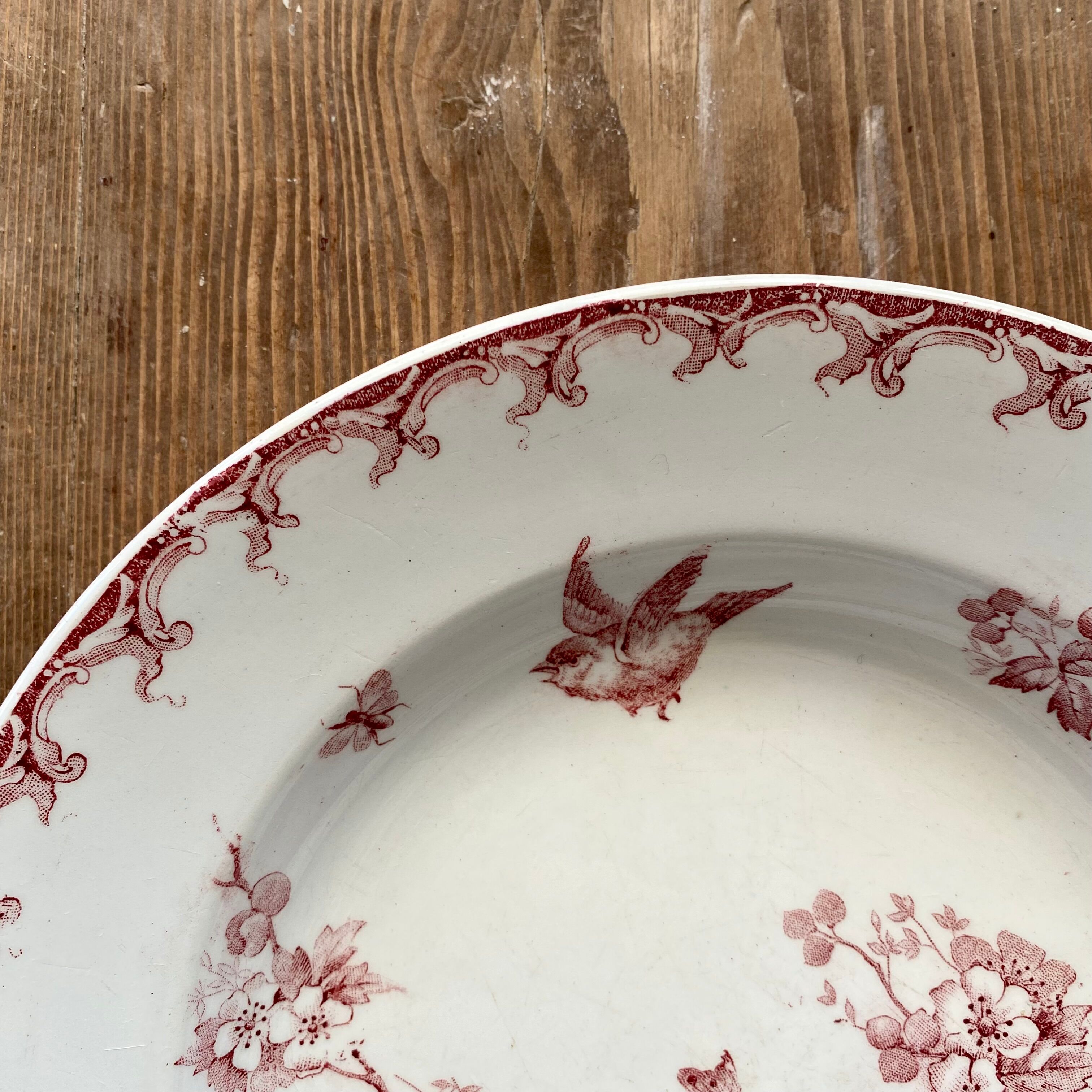 Plate Hawthorn Terre de Fer