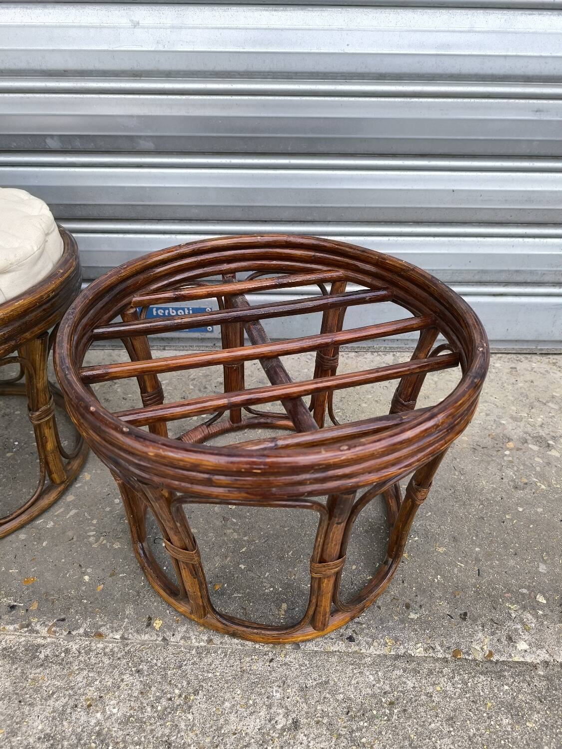 Paire de tabourets en rotin