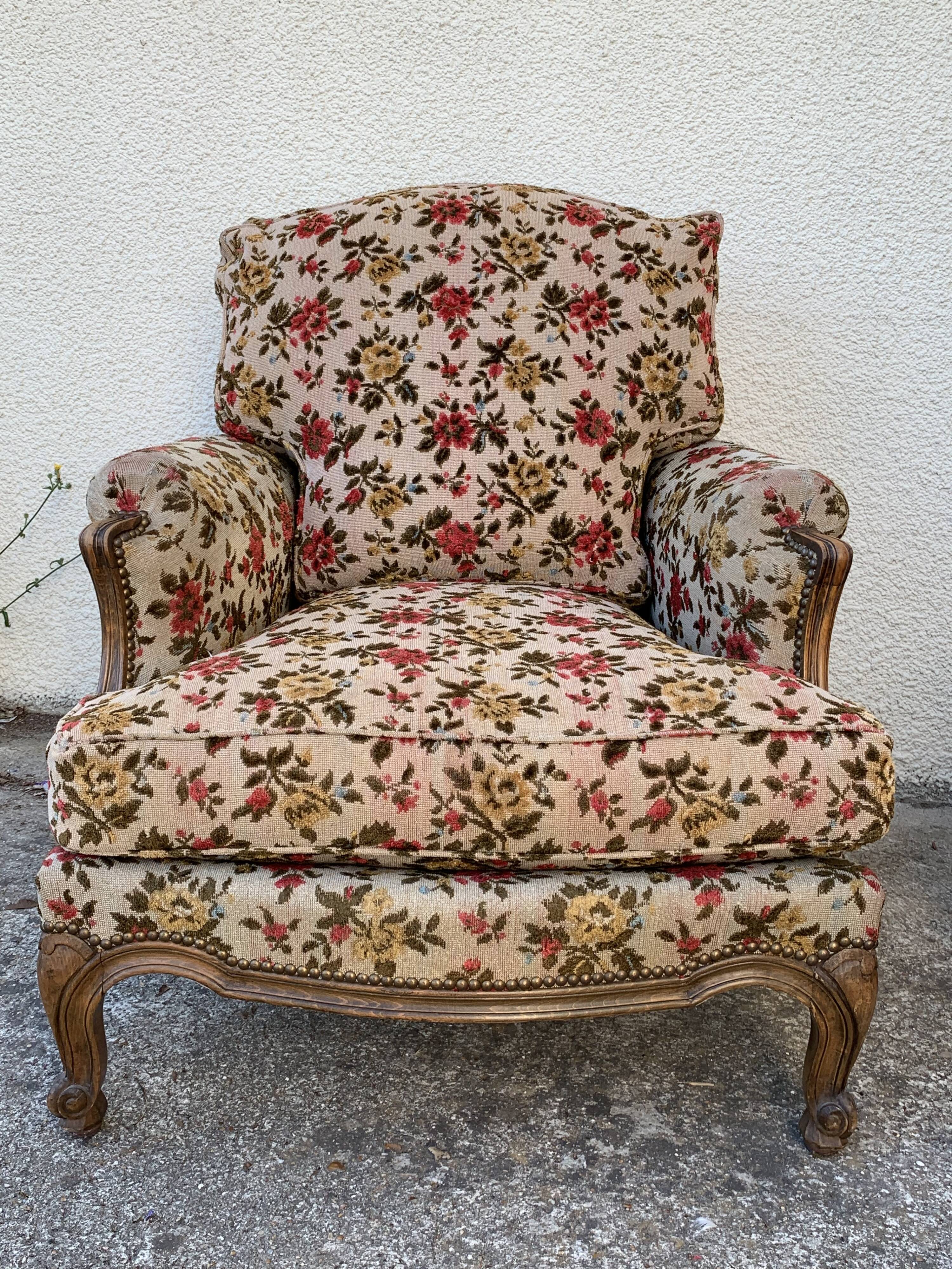 Antique Louis XV style shepherdess armchair in floral flocked fabric