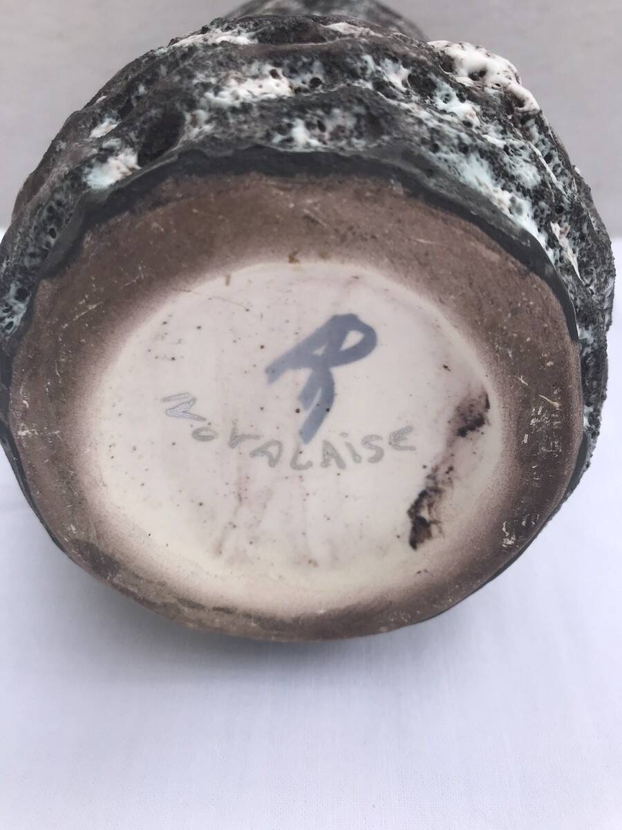 Vintage annette roux fat lava ceramic grey & white foams ancient vase