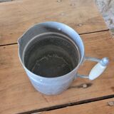Milk pot
