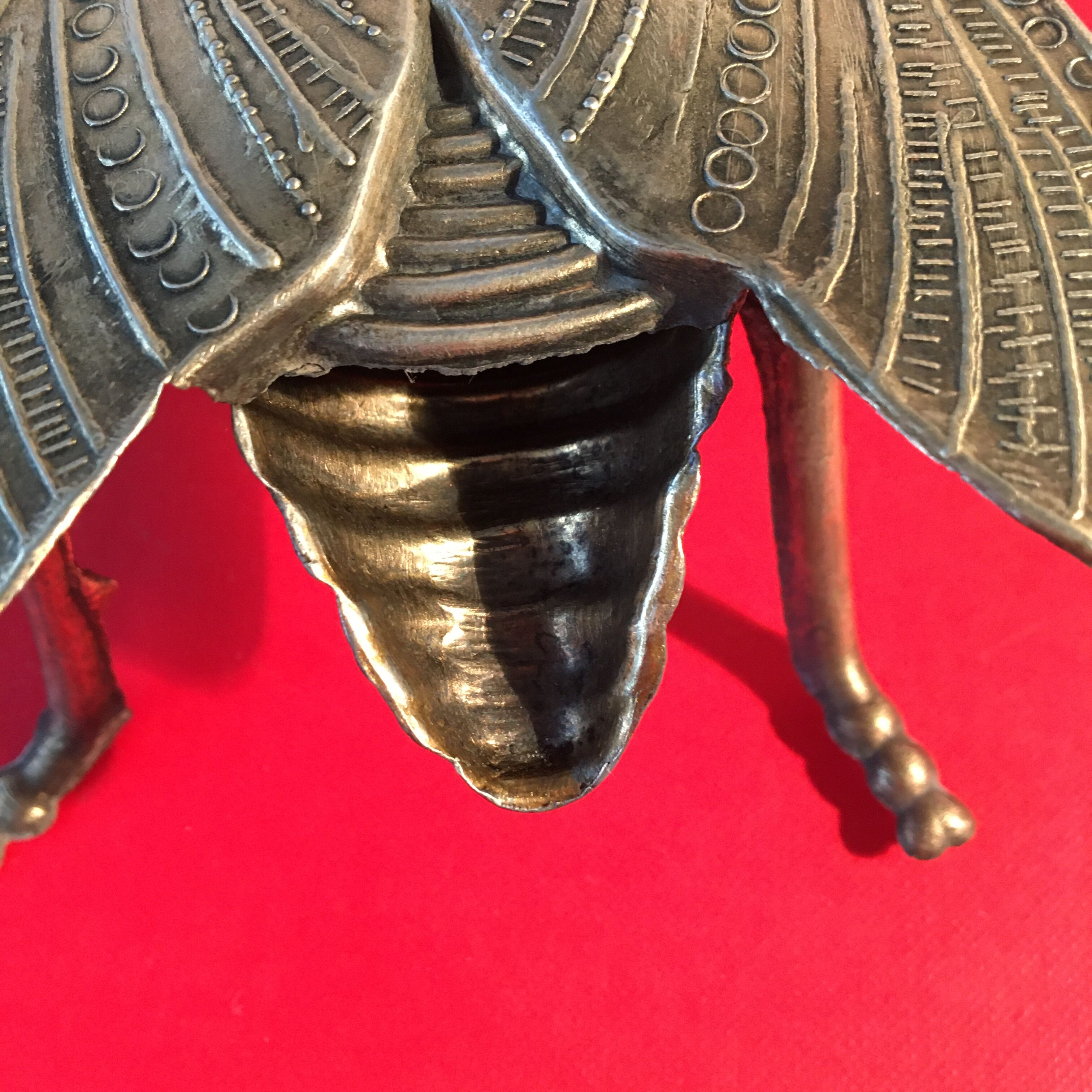 Fly ashtray golden metal