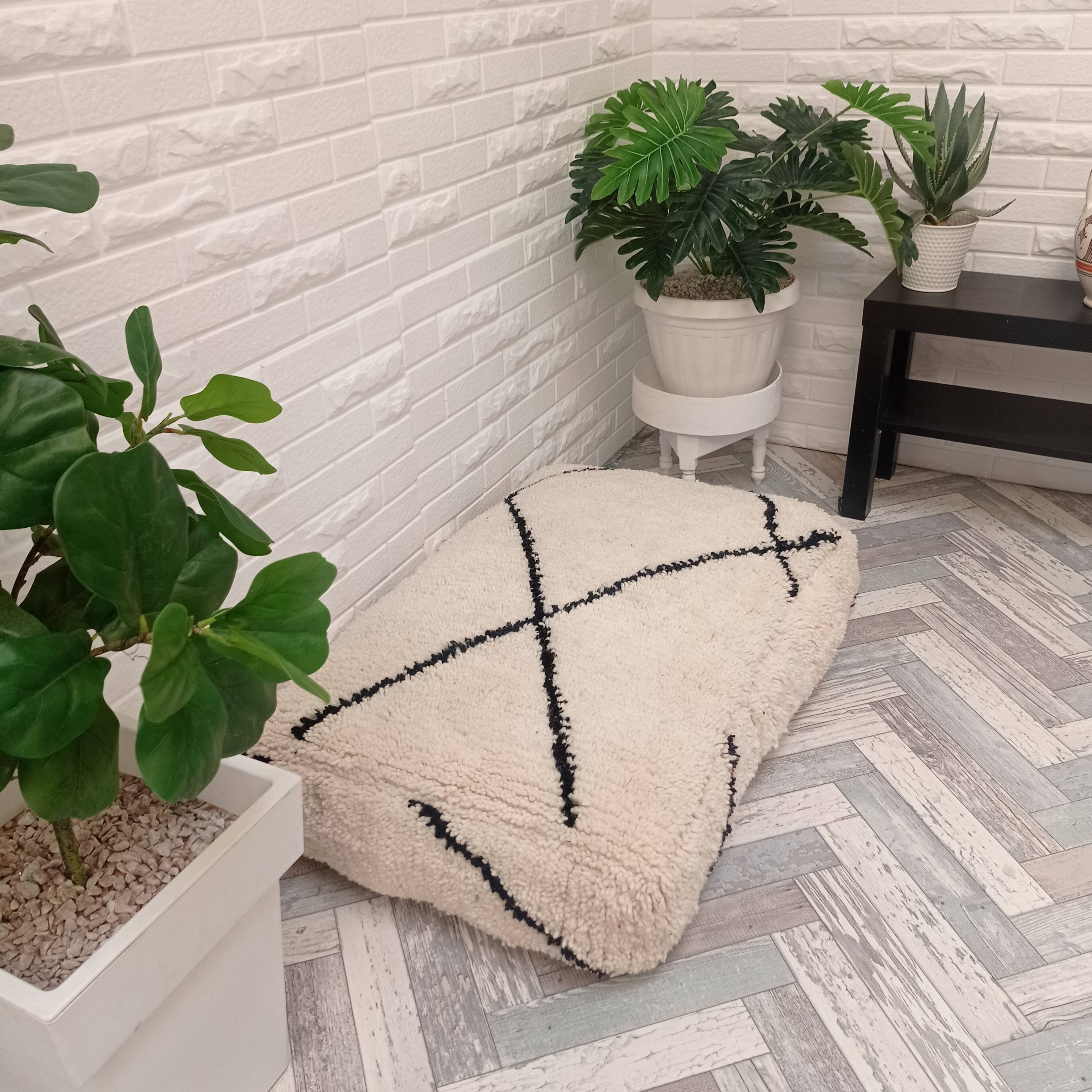 Pouf  berbère fait main en laine