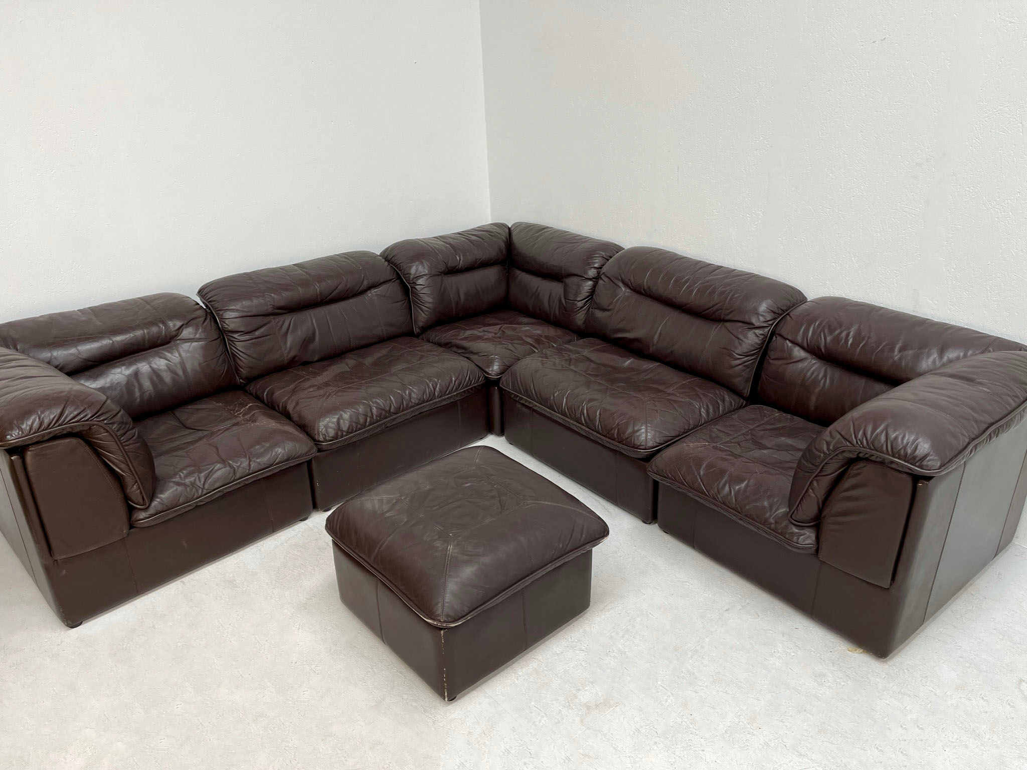 High quality dark brown leather sofa set