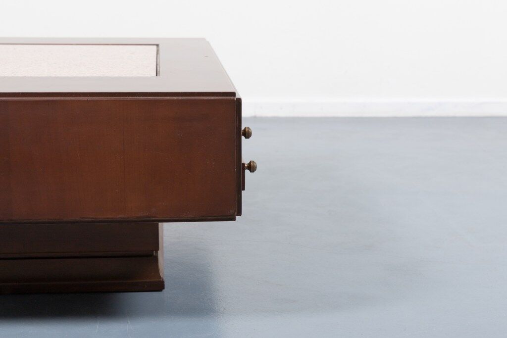 Modern Italian double-sided coffee table by Tosi Mobili