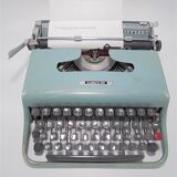 Olivetti Lettera typewriter 22
