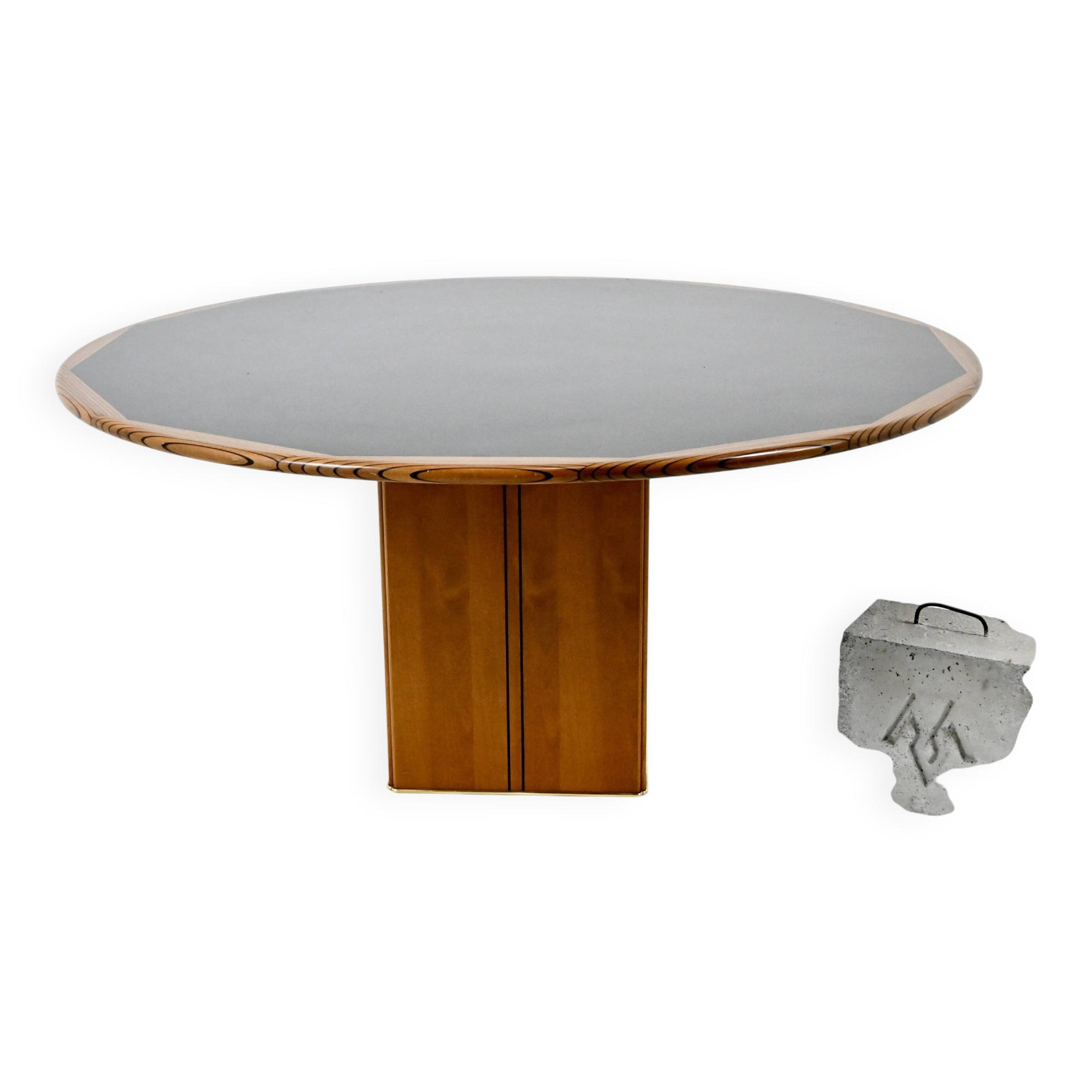 Round table "Africa" by Afra and Tobia Scarpa for Maxalto, 1975