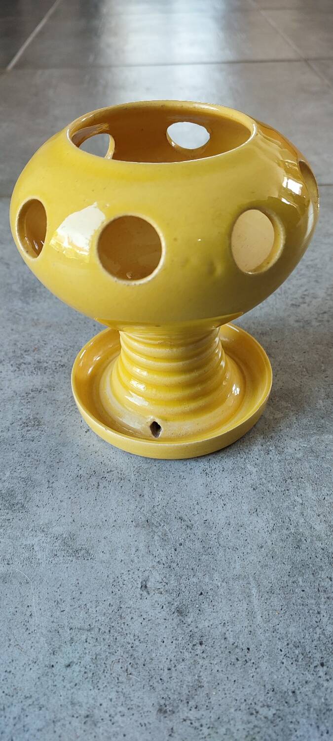 Jean Garrillon crocus pot