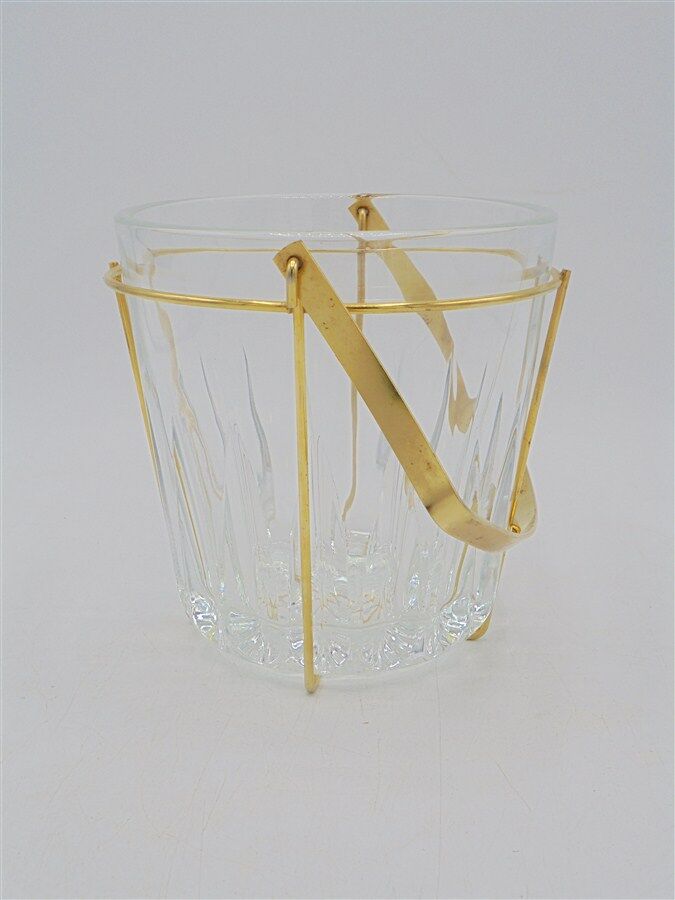 Ice bucket