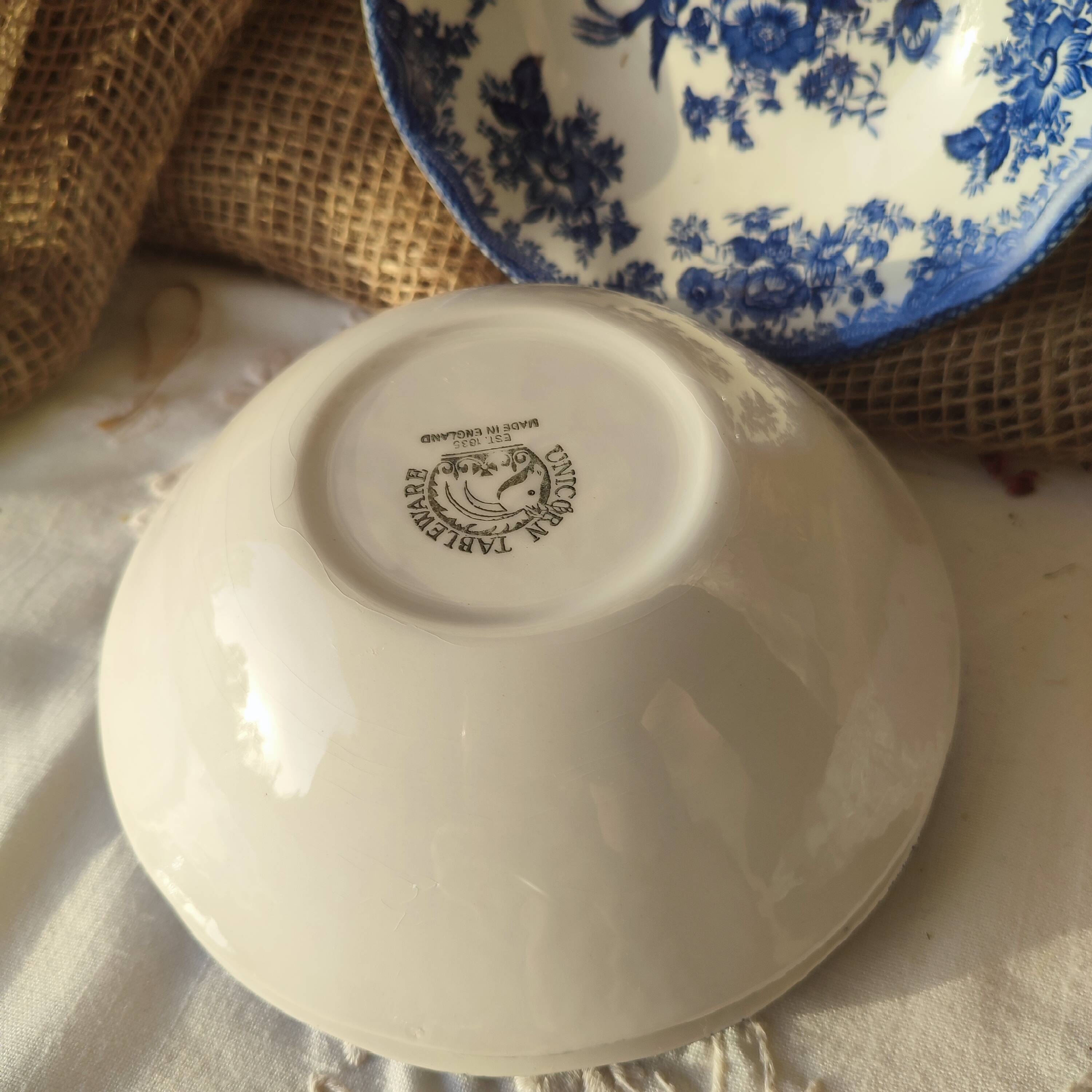 Set of 4 bowls in English porcelain Unicorn Tableware