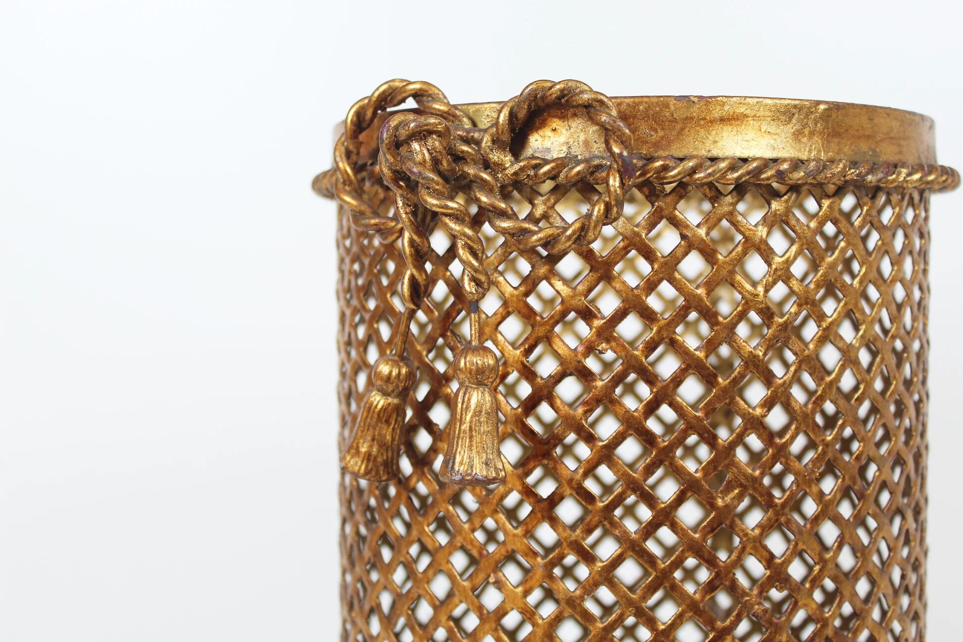 Umbrella stand in gilded metal by Li Puma Firenze