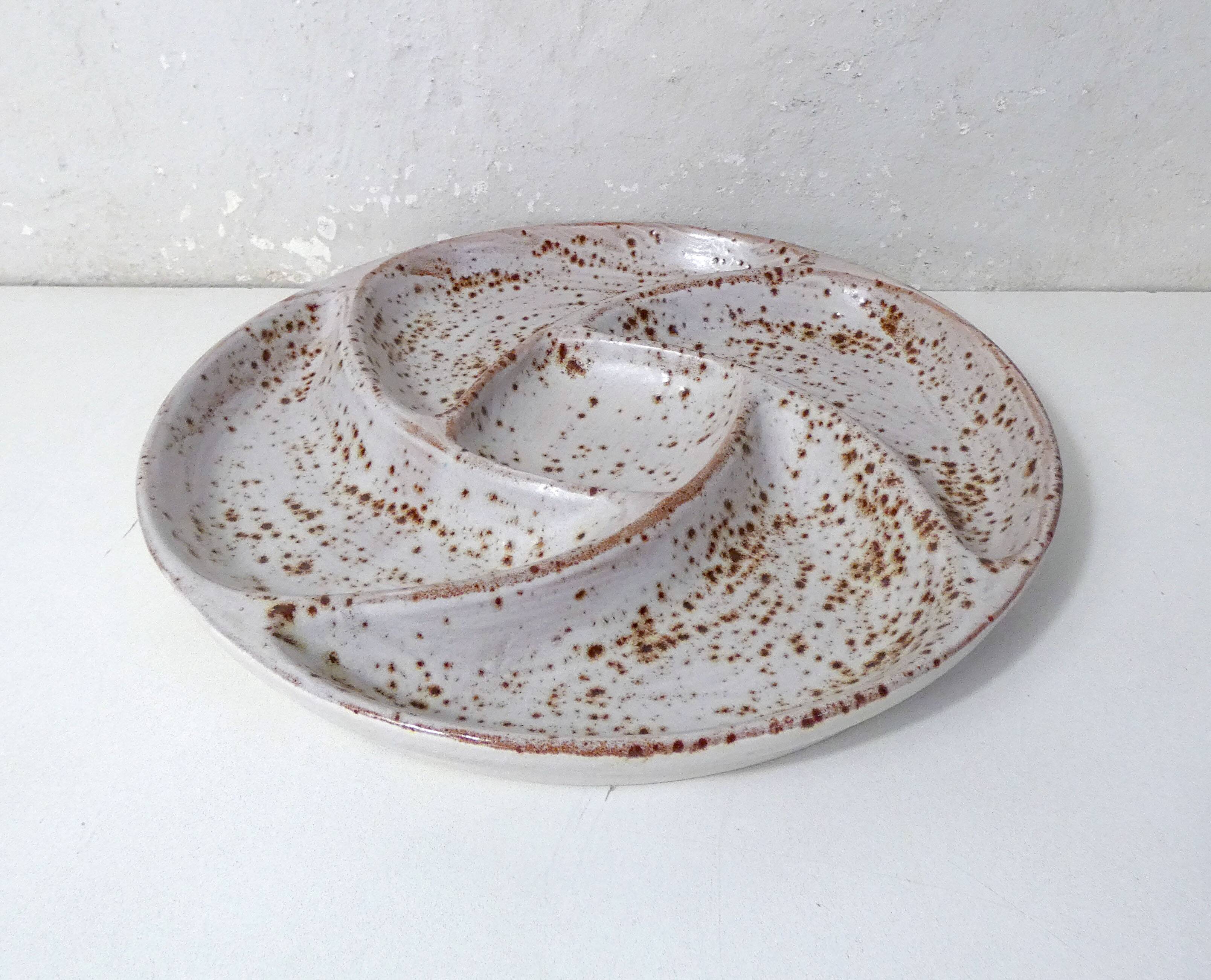 aperitif dish hors d'oeuvres server in powder pink beige stoneware
