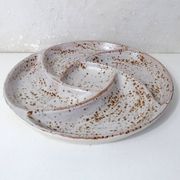 plat apéritif serviteur à hors d'oeuvre en grès beige rose poudré