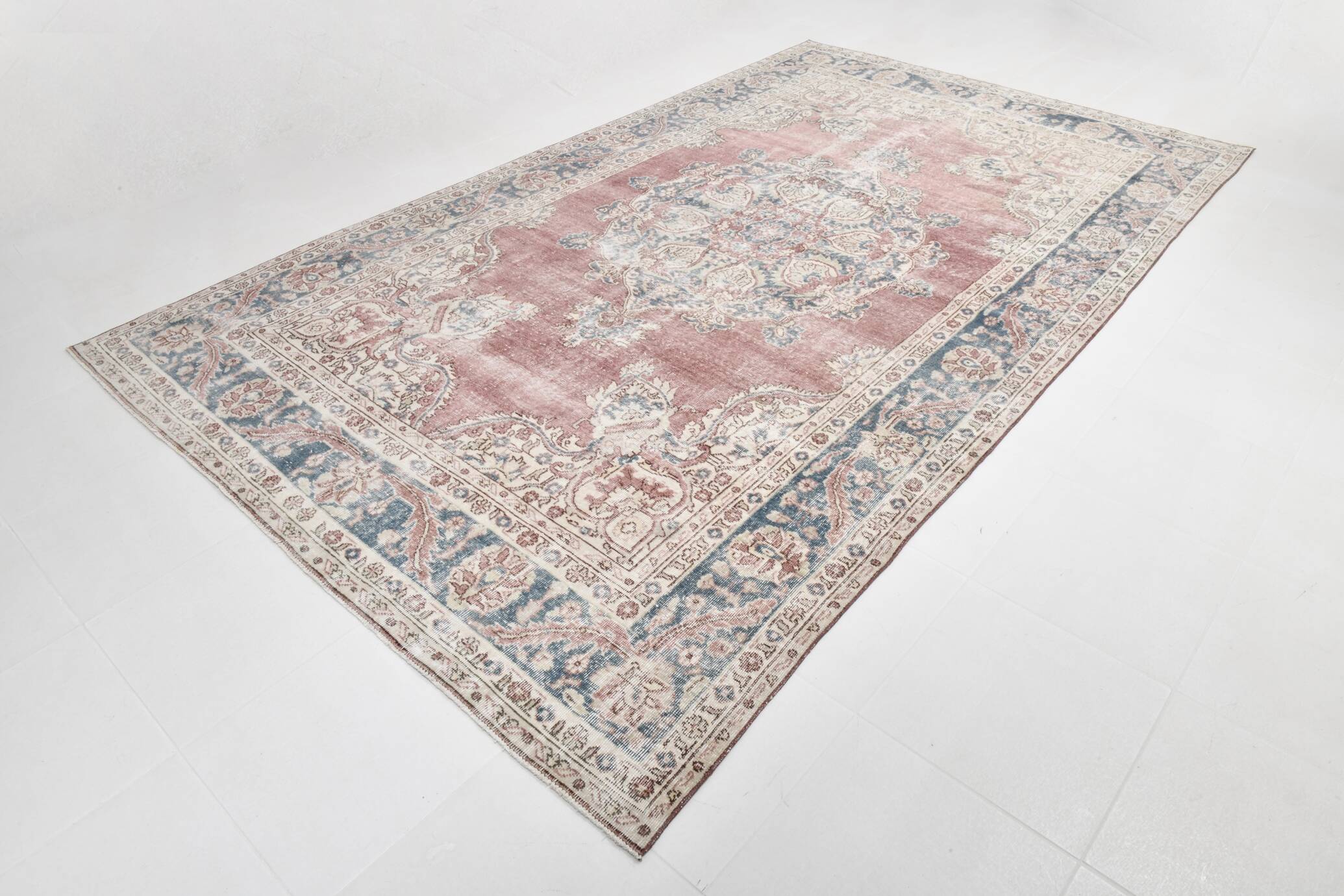 7x11 Vintage Soft Red & Blue Vintage Area Rug, 205x344 Cm