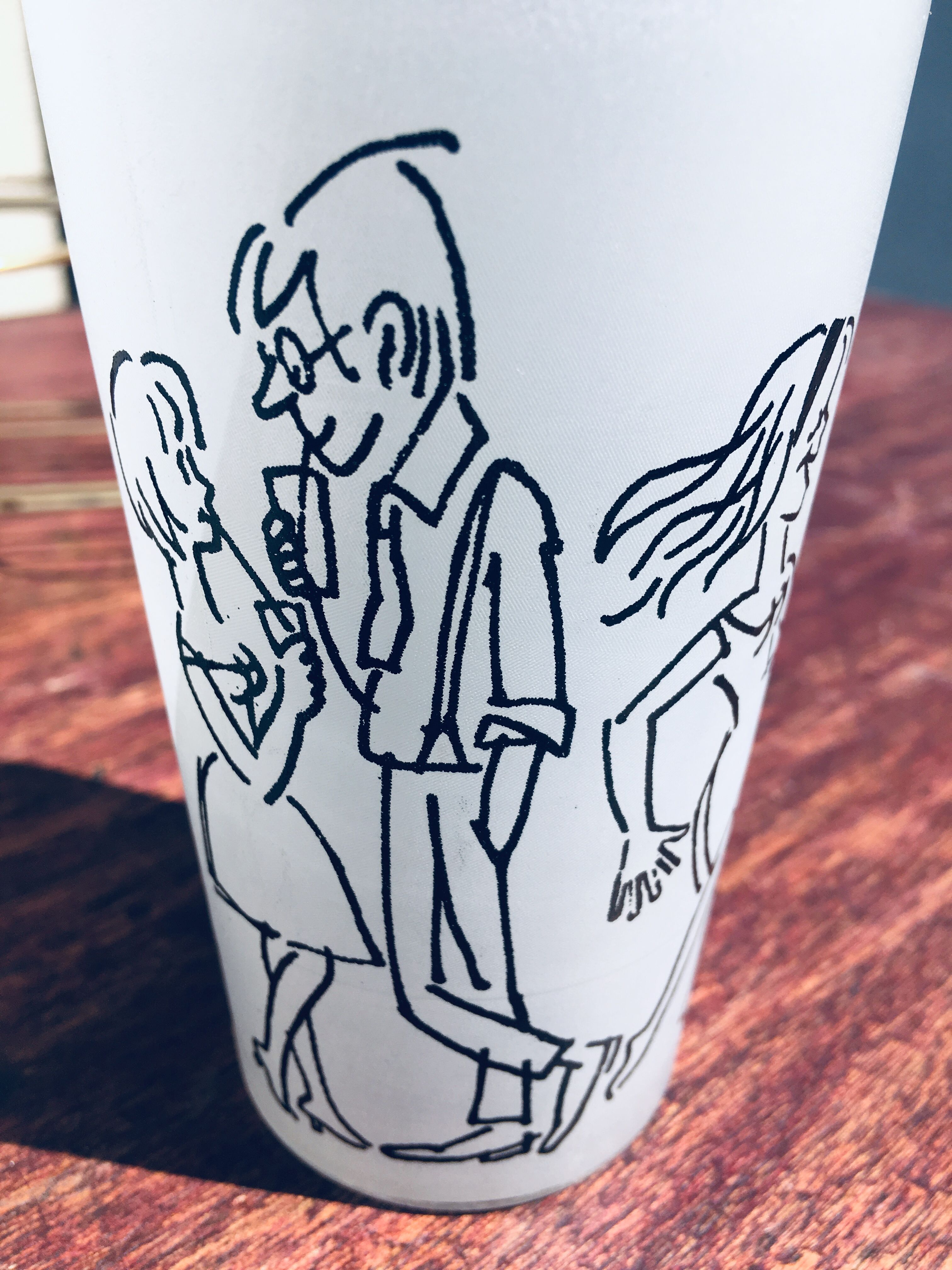 Set of glasses drawn by Cabù