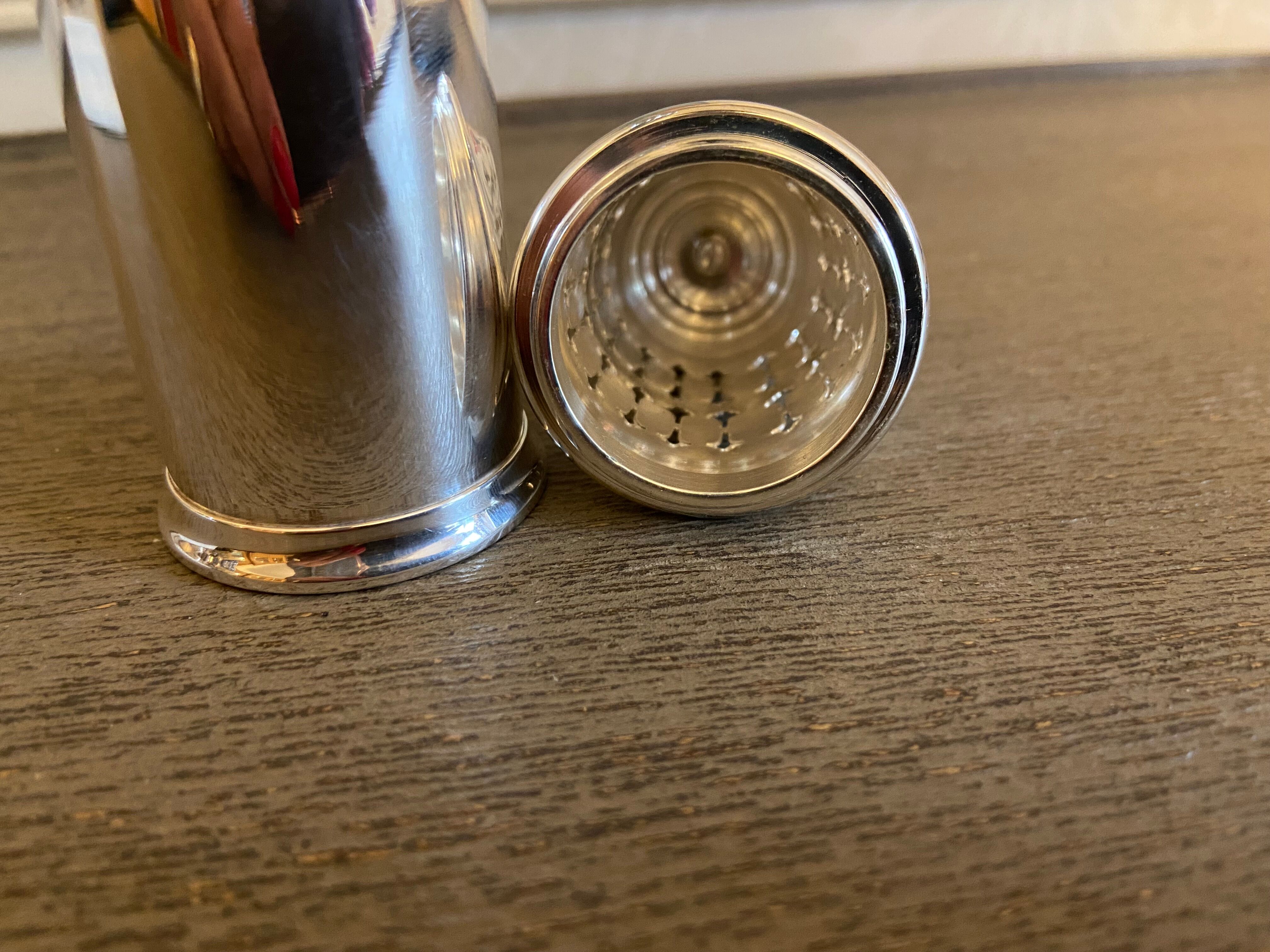 “Louis XIII” shaker