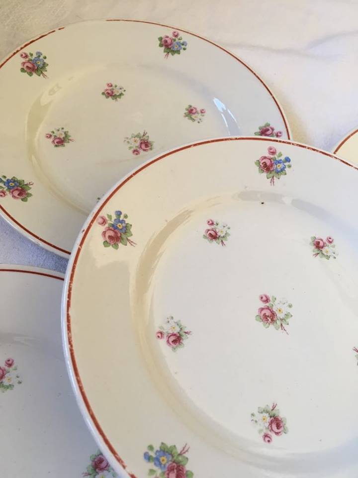 Five dessert plates flowered