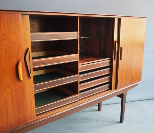 Buffet en teck des années 1930-60