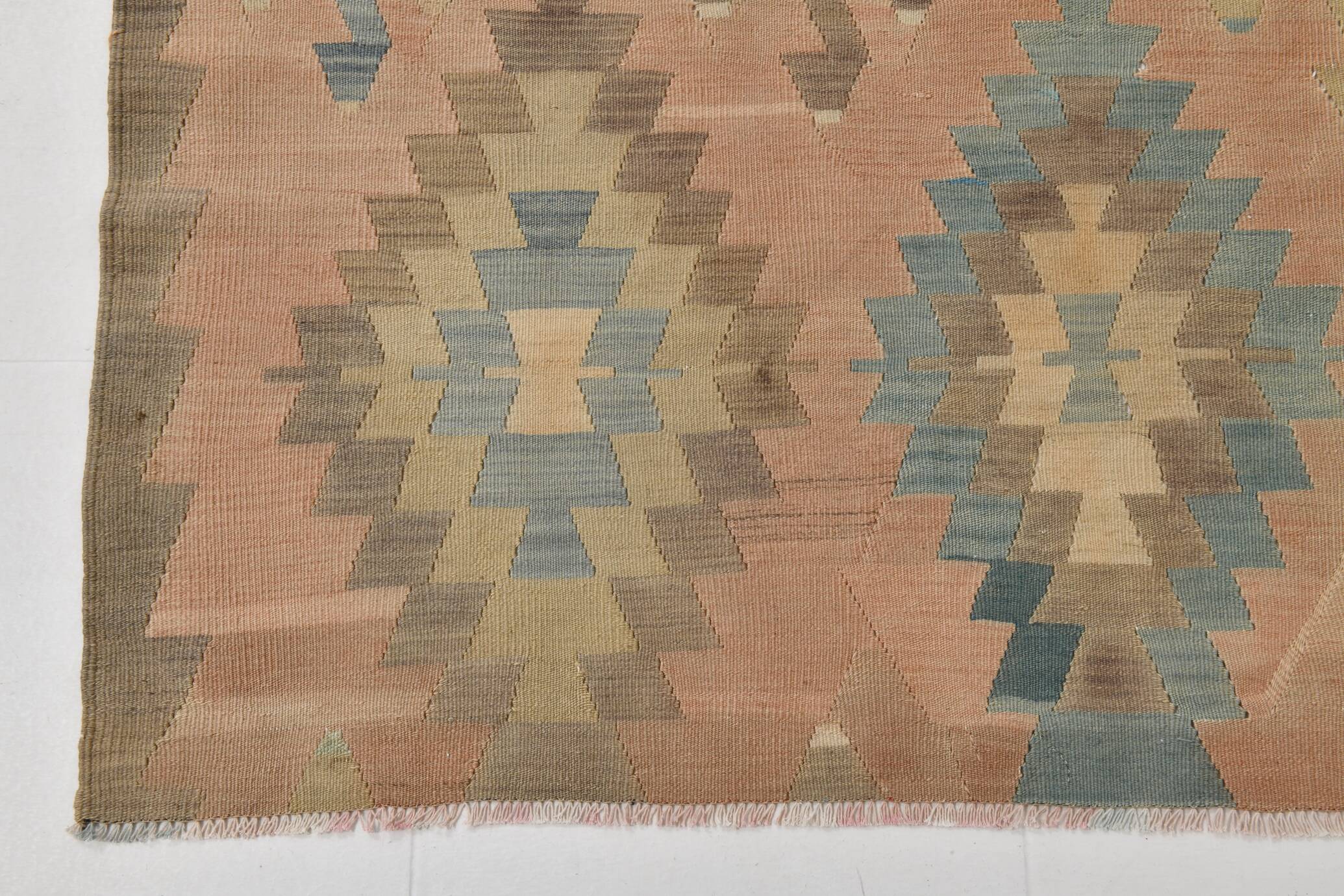 6x10 Soft Vintage Persian Rug, Oushak Wool Area Rug, 181x312Cm