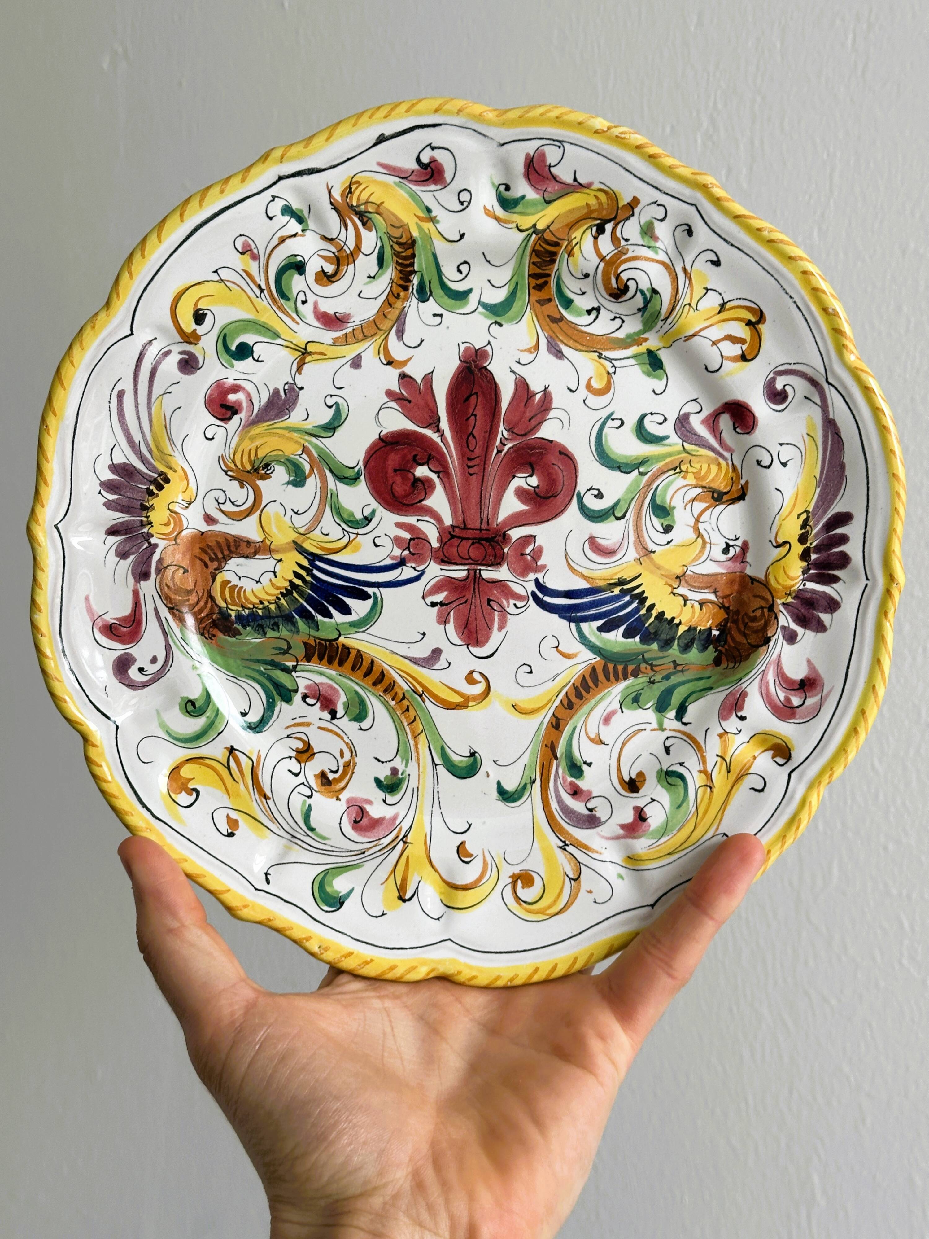 Decorative wall plate in hand-painted earthenware