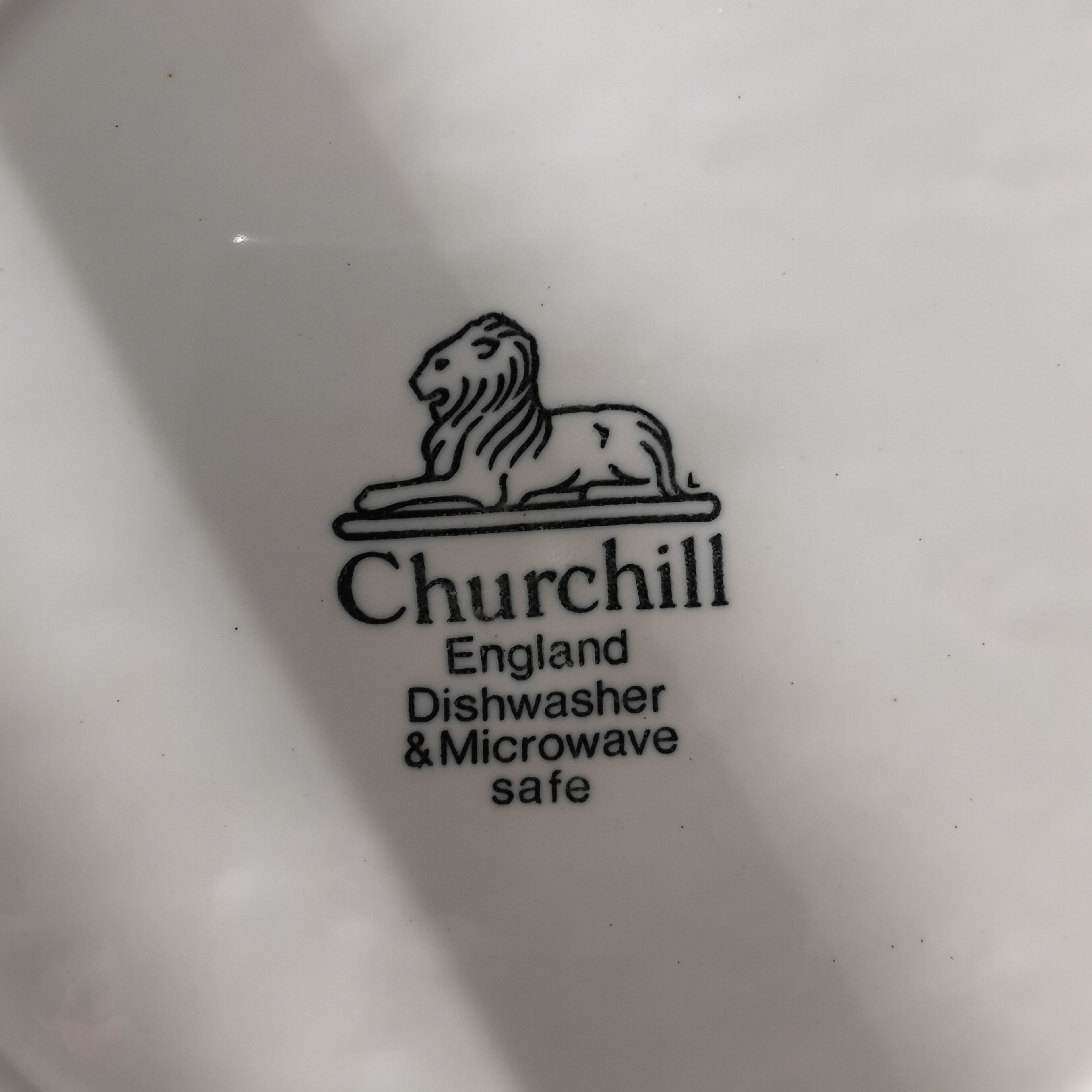 Churchill England porcelain dinner plate. Currier & Ives Harvest Pattern