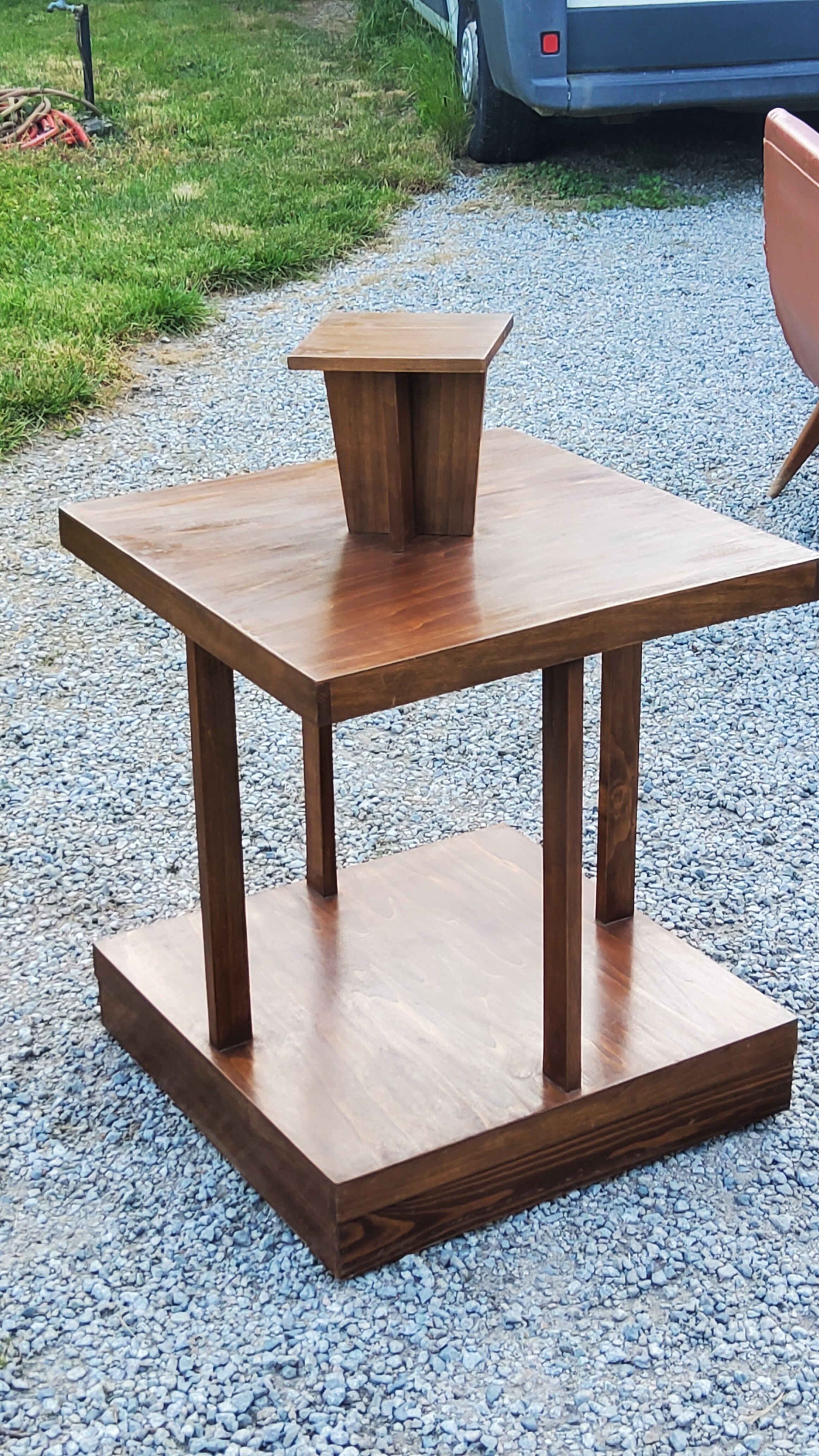 Art Deco pedestal table from the 30s