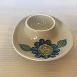 Egg cup flower norway turi gramstad Oliver