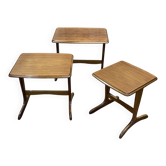 Suite de 3 tables gigognes en teck des années 70