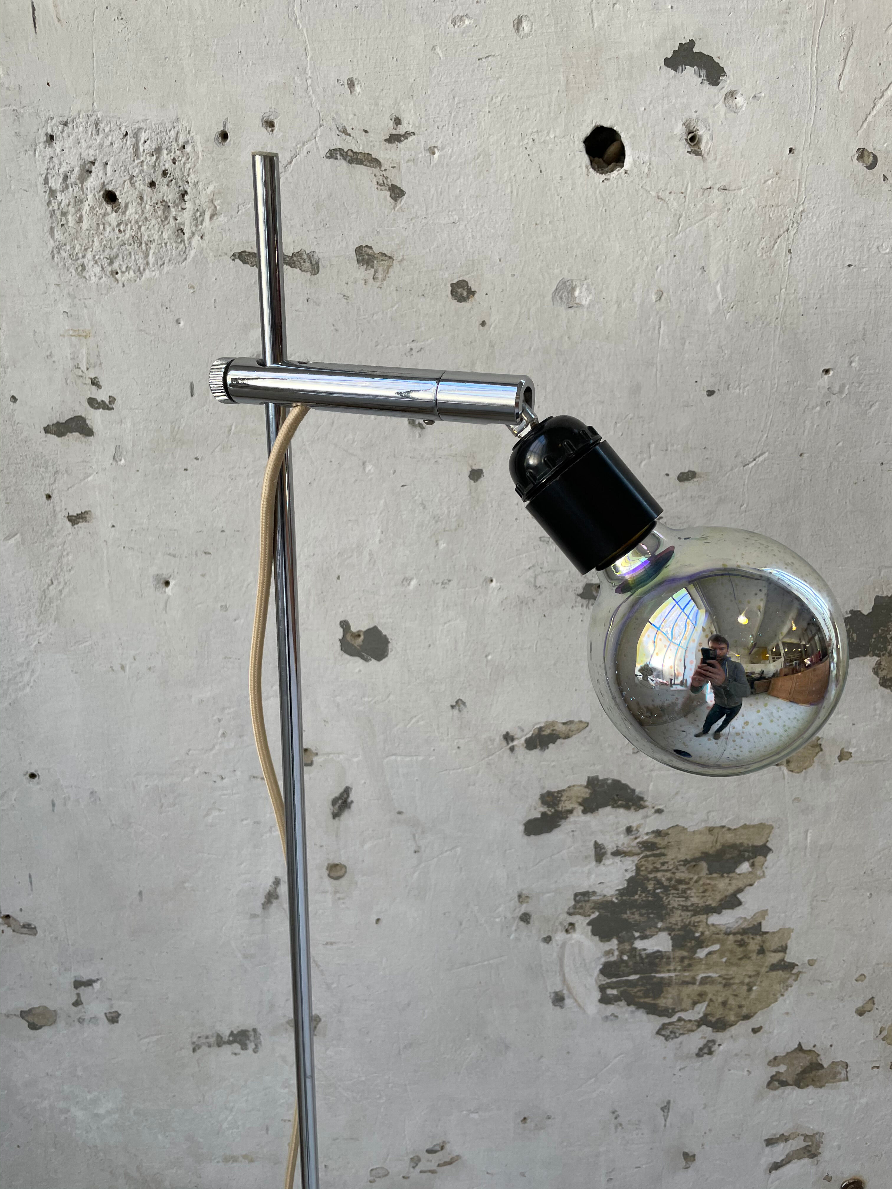 Lamppost "Oluce" design 70s