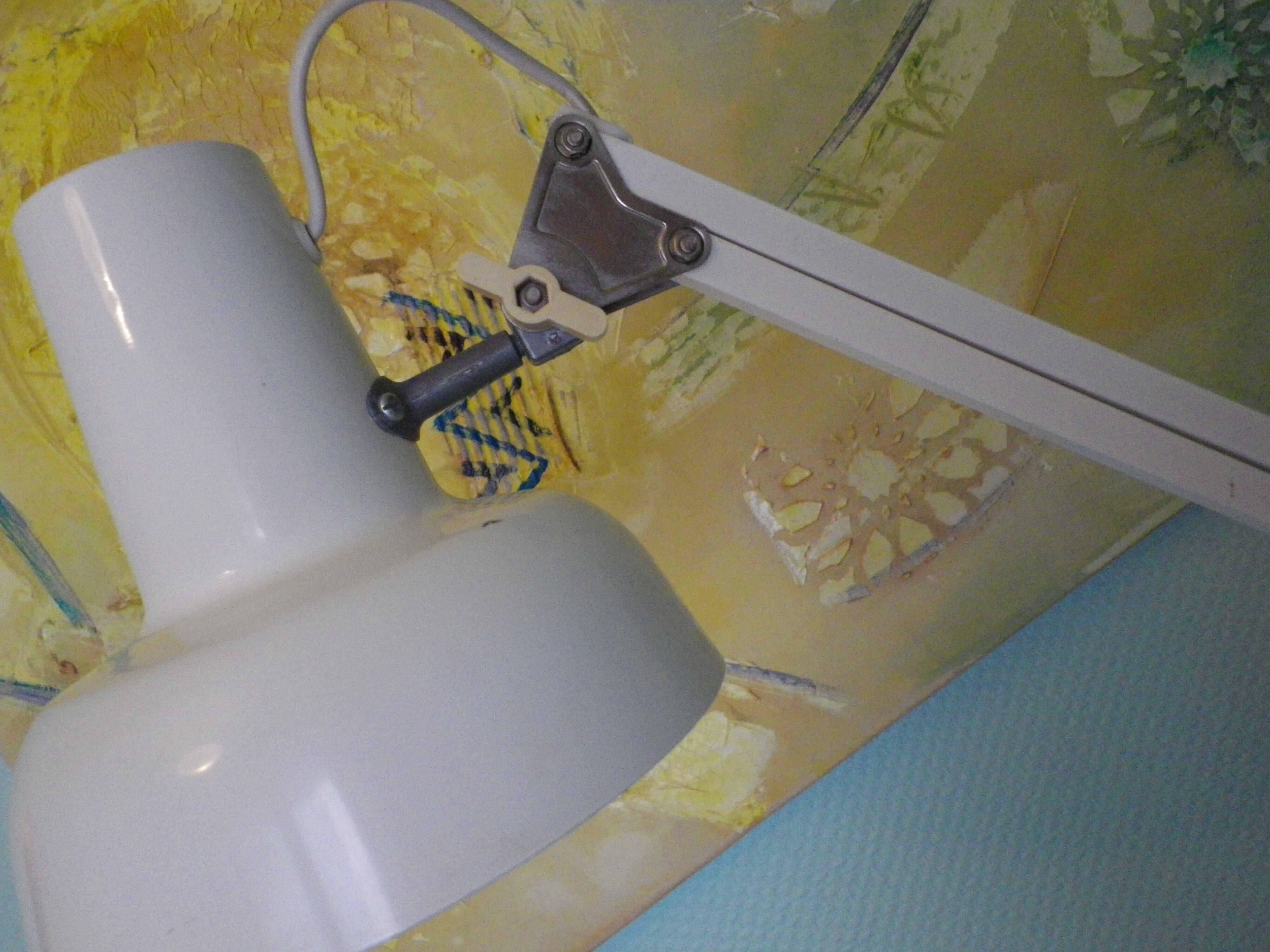 Enamelled tole articulated lamp - 2 arms - 70s