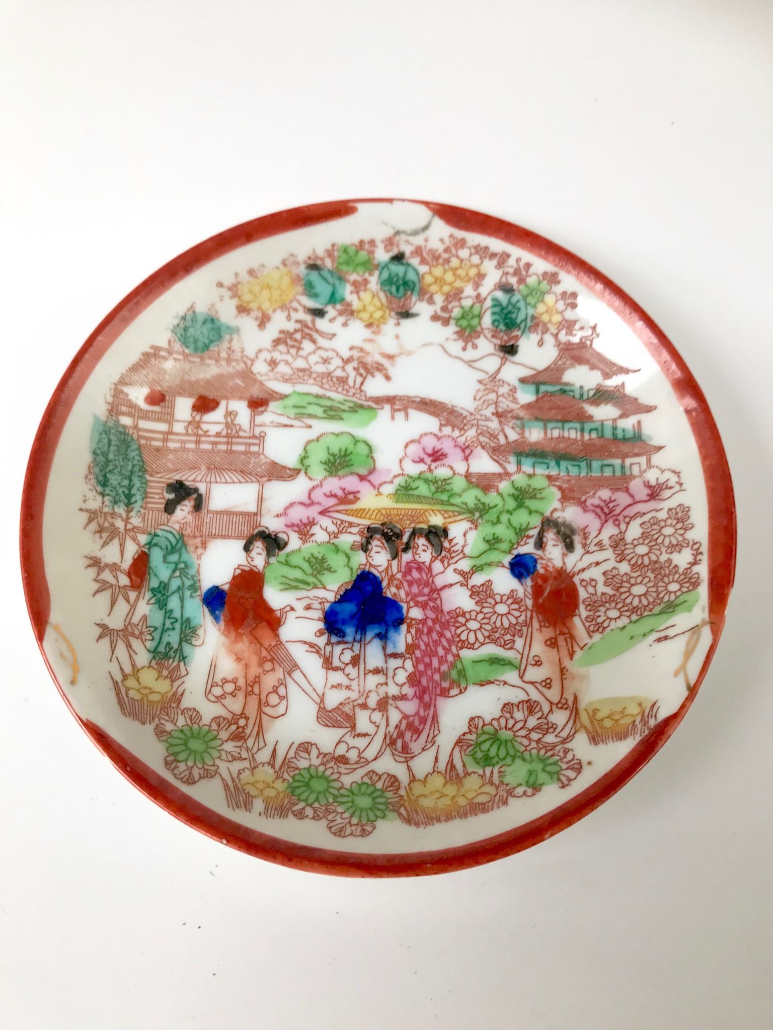 Japanese porcelain tea service at the end of the 19th century