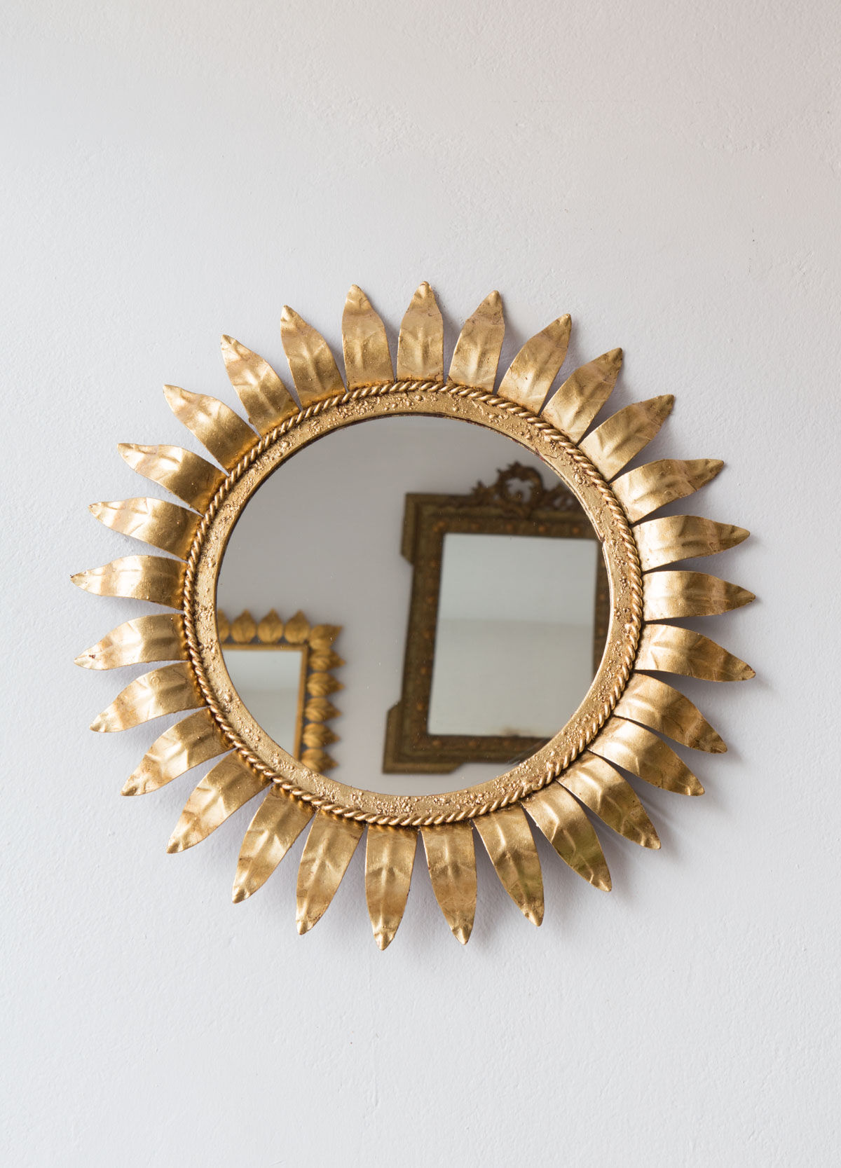 Miroir soleil doré espagnol années 60/70