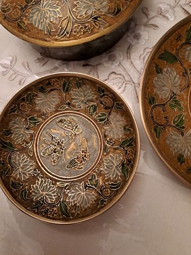 Lot de 5 pièces en cuivre émaillées a la main signées Olivier saint honoré fabriquées en Inde