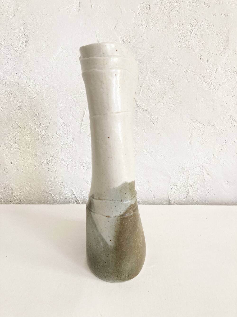 Virebent ceramic vase, design by Claire Debril