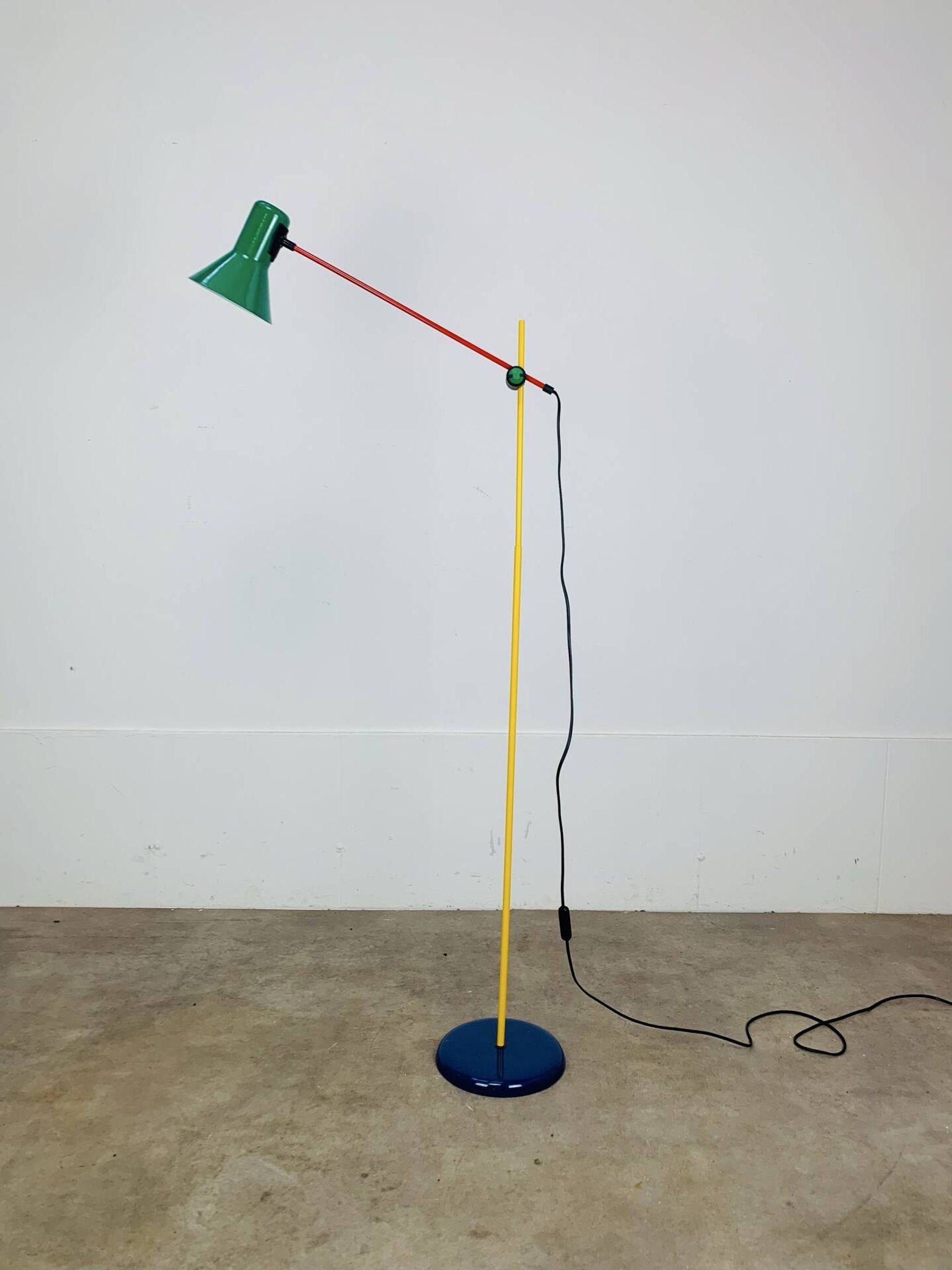Lampadaire Veneta Lumi couleurs primaires