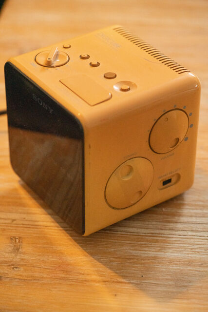 SONY vintage alarm clock radio