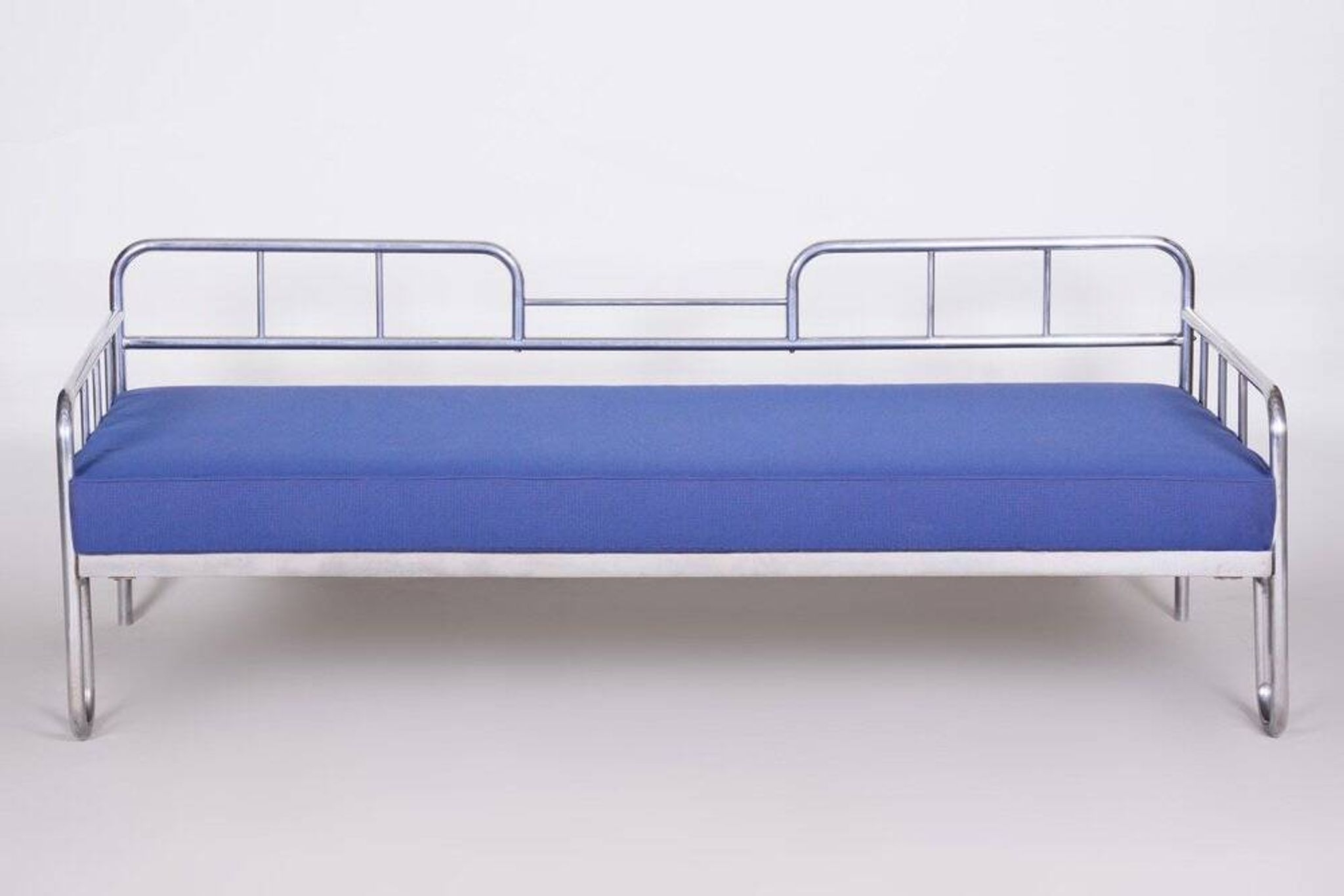 Bauhaus Sofa in Chrome-Plated Steel & New Upholstery, Czech, 1930s