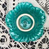 Salad bowl and small bowls in leaf-shaped slipware