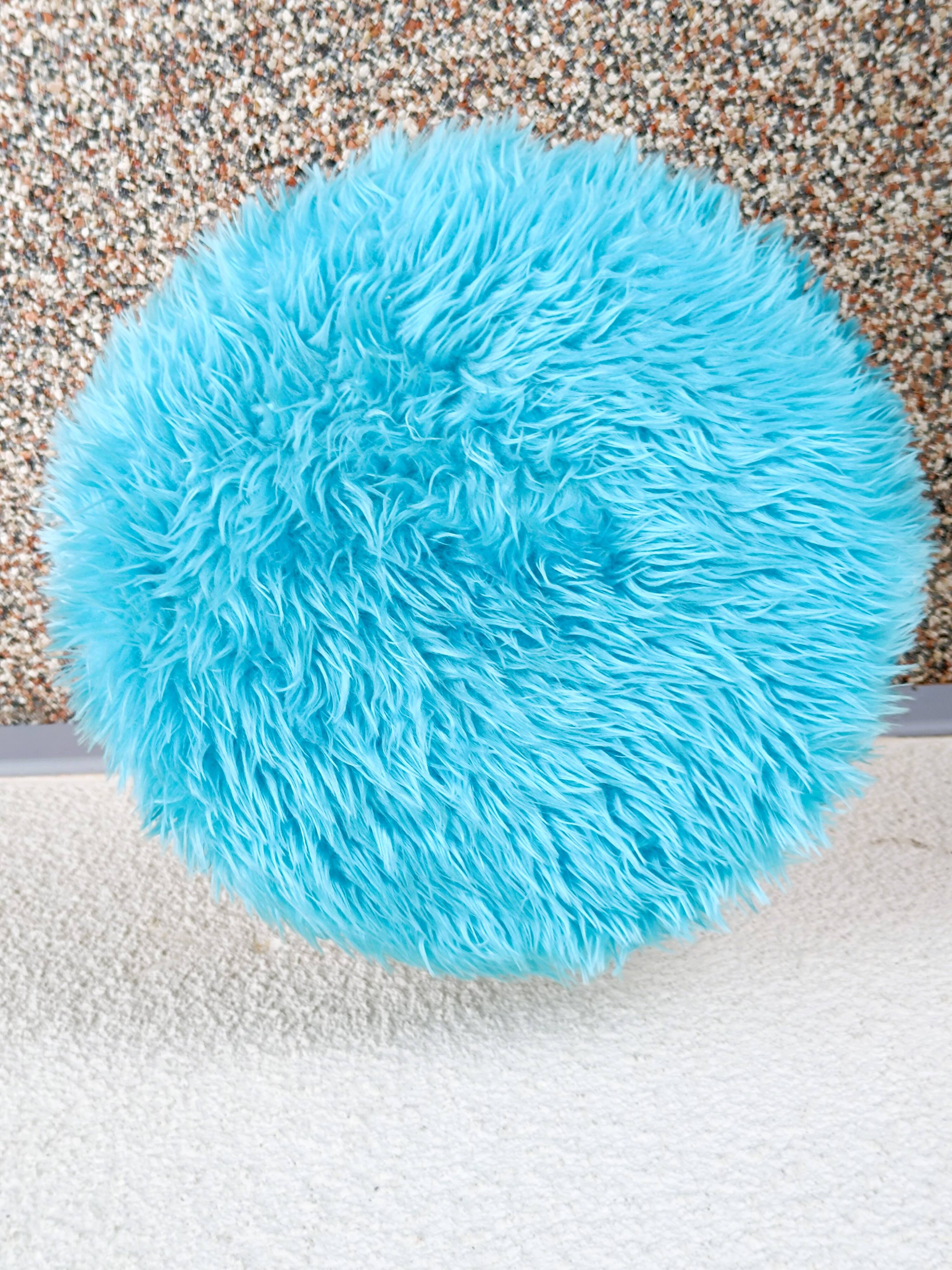 Tabouret moumoute bleue
