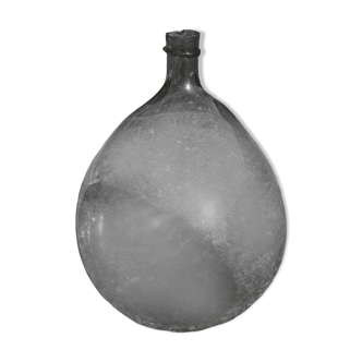 Great demijohn in blown glass